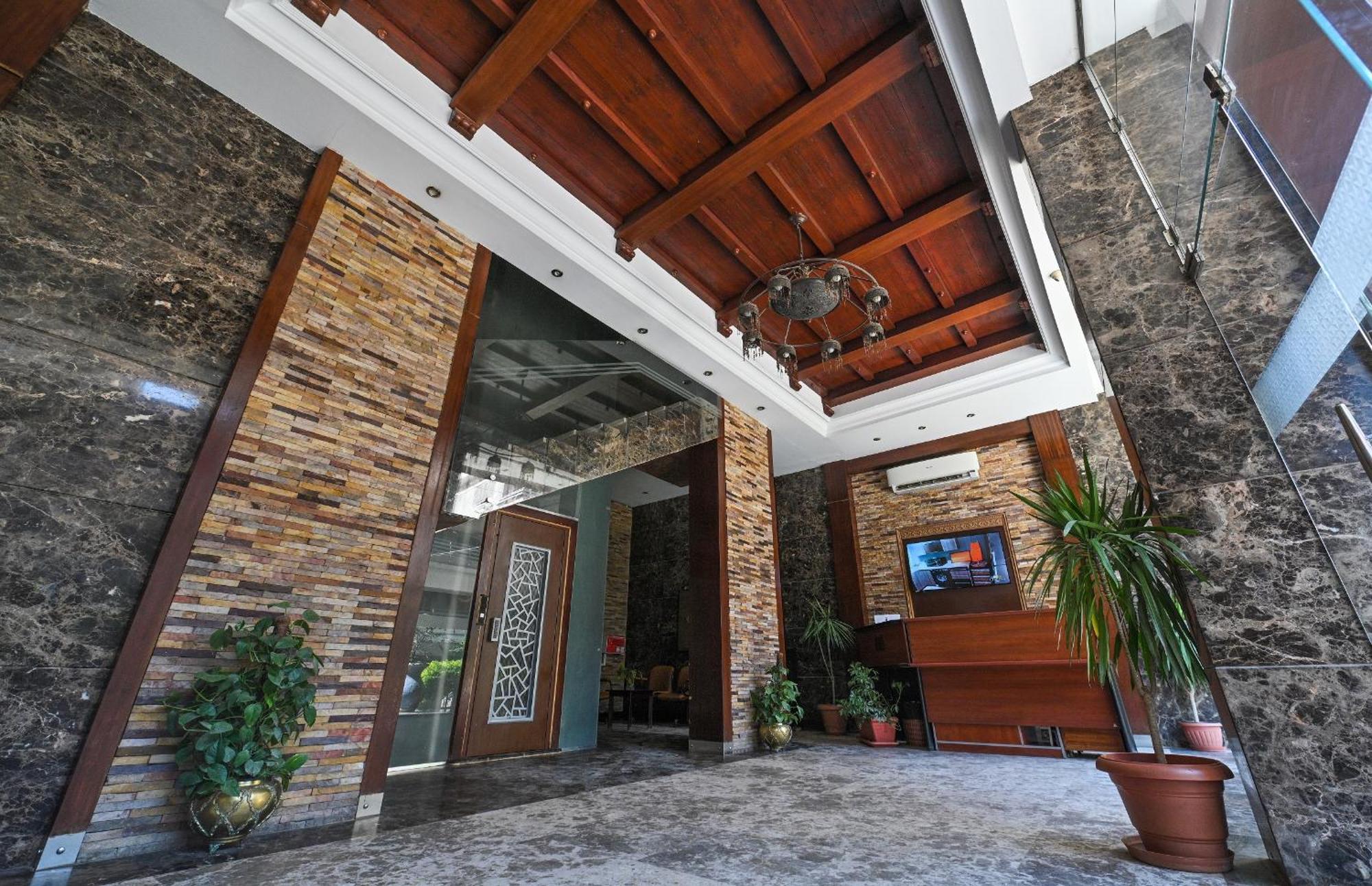 Pyramids Gem Plaza Hotel Kafrat al Jabal Bagian luar foto