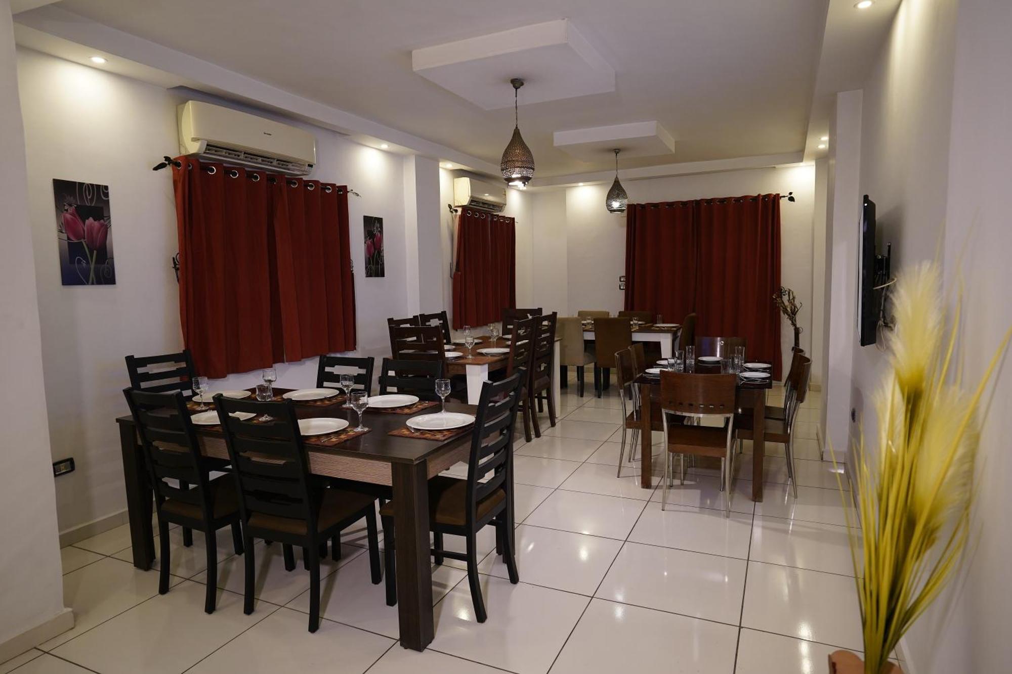 Pyramids Gem Plaza Hotel Kafrat al Jabal Bagian luar foto